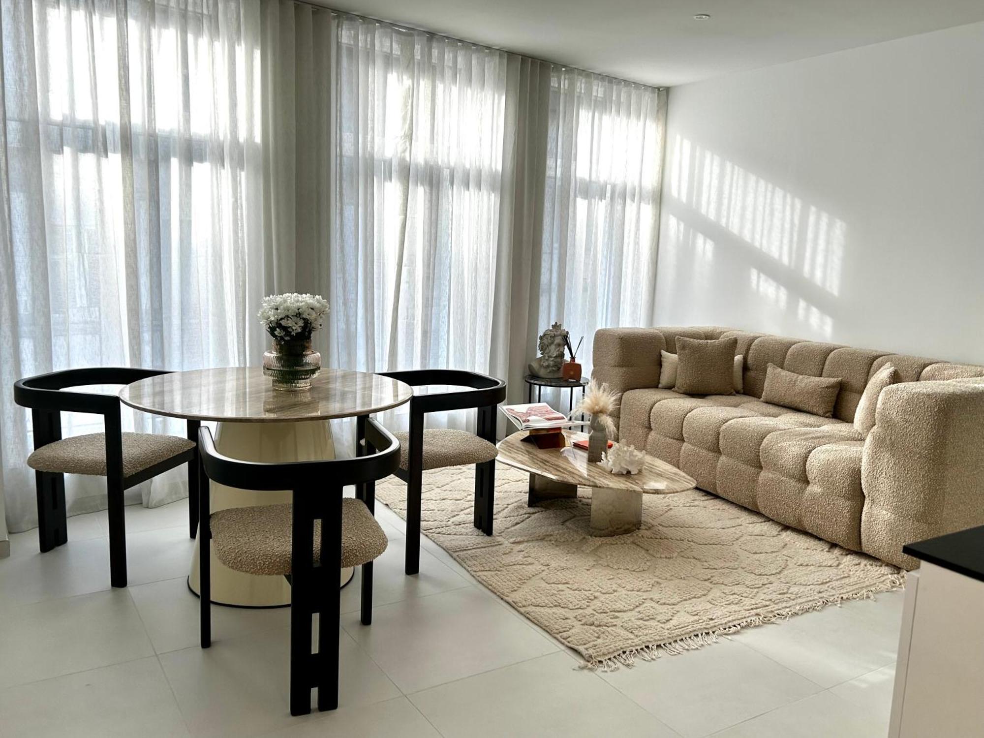 Phoenix Garden Apartment Mons Exterior photo
